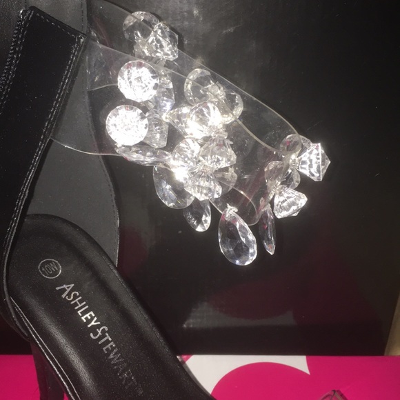 Ashley Stewart Heels Size 10W Color: Black - Picture 2 of 4